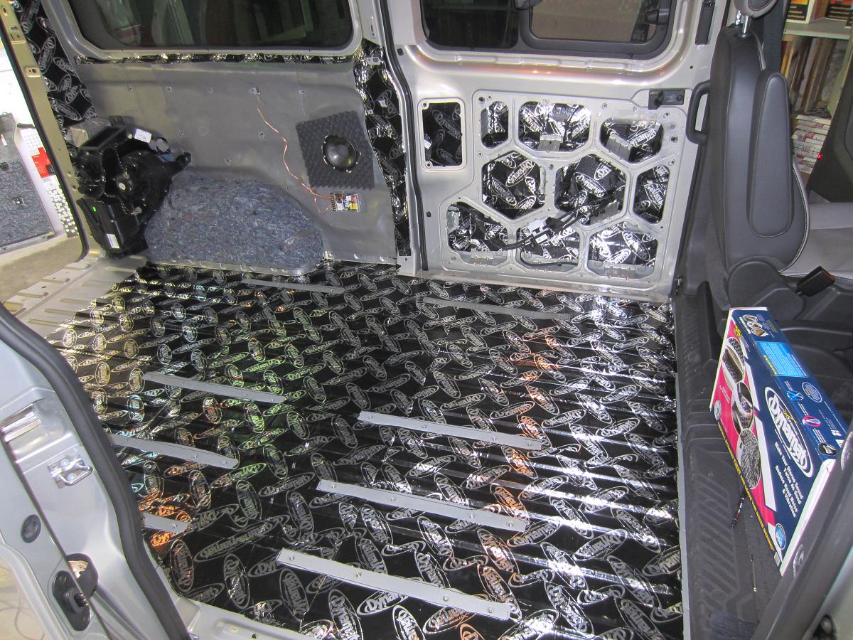 11_Ford_Tourneo_Custom-DynamatExtreme_podlaha2