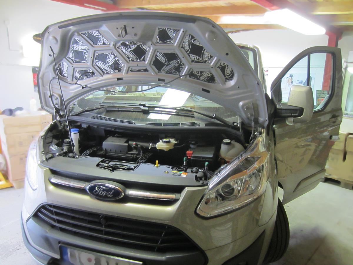 20_Ford_Tourneo_Custom-DynamatExtreme_motor